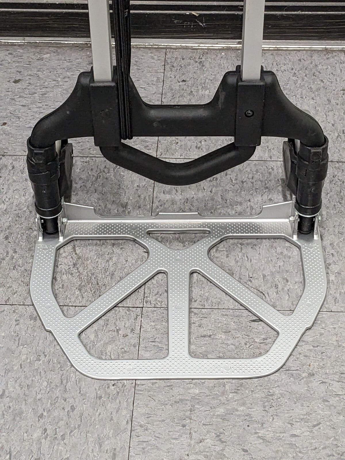 VESTIL Hand Truck: 150 lb Capacity, 16-1/8" Wide FHC-150