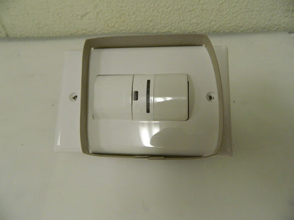 Cooper Wiring Infrared Vacancy Sensor Wall Switch 1,000 Sq. Ft. Cover VS106D1-W
