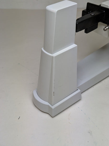 Ohaus 700/800 Series Mechanical Triple Beam Balance 610g Capacity