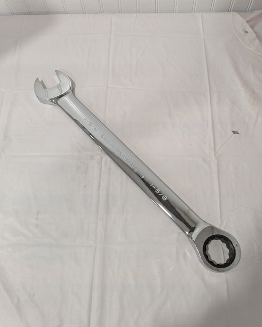GEARWRENCH Combination Wrench 1-5/8" Head Size, 15 deg Offset 22.6380" OAL 9046D