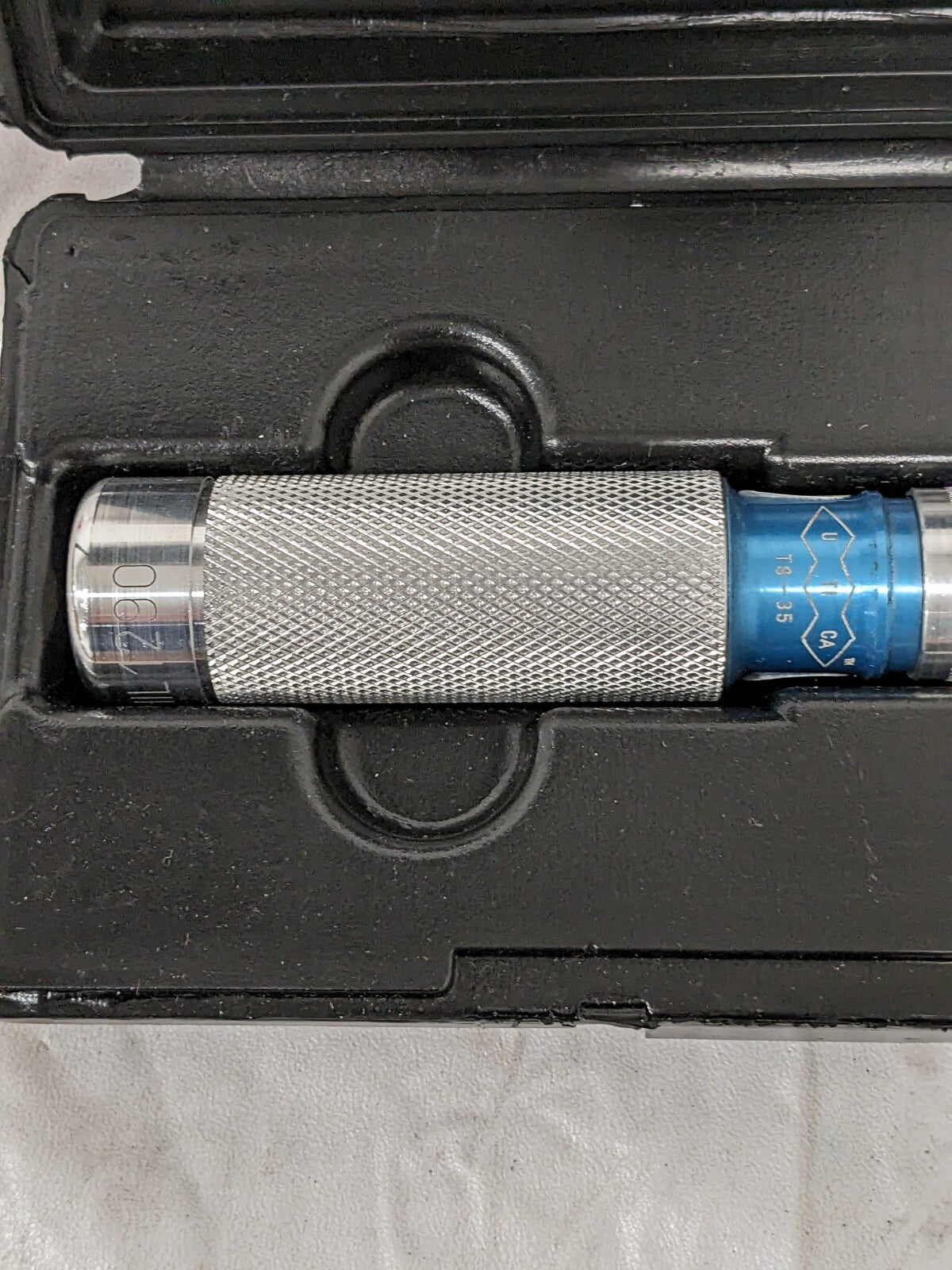 APEX Torque Screwdriver: 6 to 36 in/lb Torque 6-1/2" OAL, 1/4" Drive T