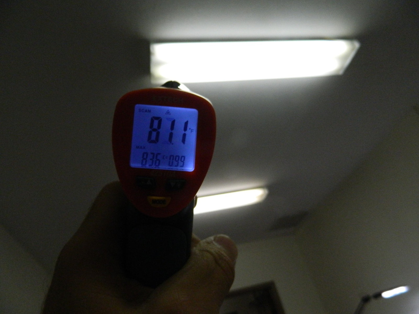 Extech Mini Infrared Thermometer -50 to 650 Celsius 42510A