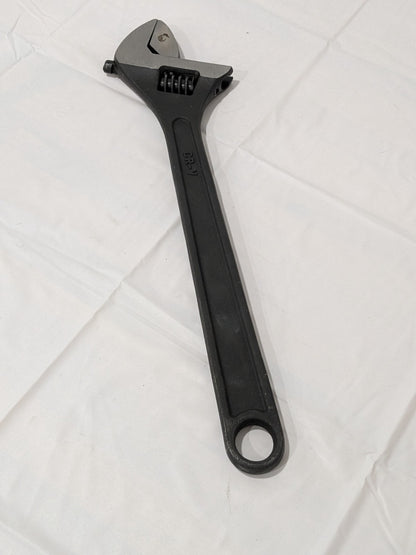 Paramount Black Oxide 18" Adjustable Wrench: 2-1/16" Jaw Capacity PAR-