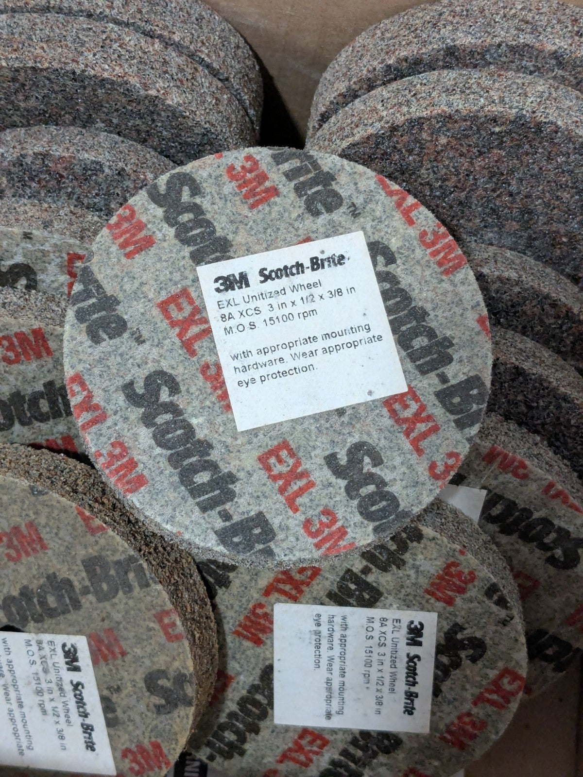 3M Deburring Wheel: 3" Dia, 1/2" Width, 3/8" Hole Qty 14 61500128394