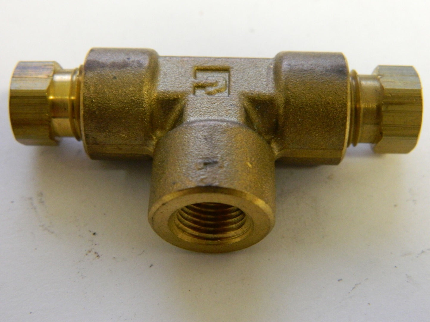 Parker 1/4" Tube OD x 1/8-27 MPT Brass Compression Tube Female Branch Tee QTY 4