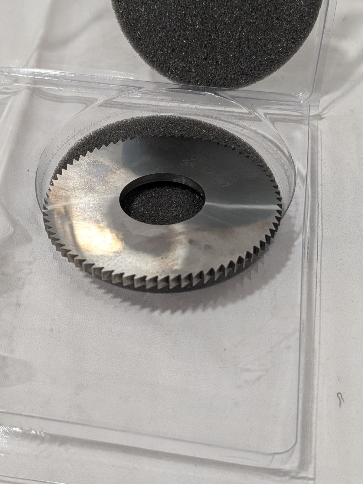 Slitting & Slotting Saw: 3" Dia, 1/8" Thick, 1" Arbor Hole, 72 Tooth X7D125