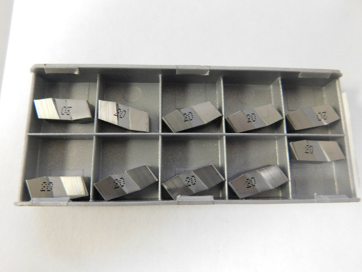 Iscar 635E080GIP Grade IC20 Carbide Grooving Insert QTY 10 6401167