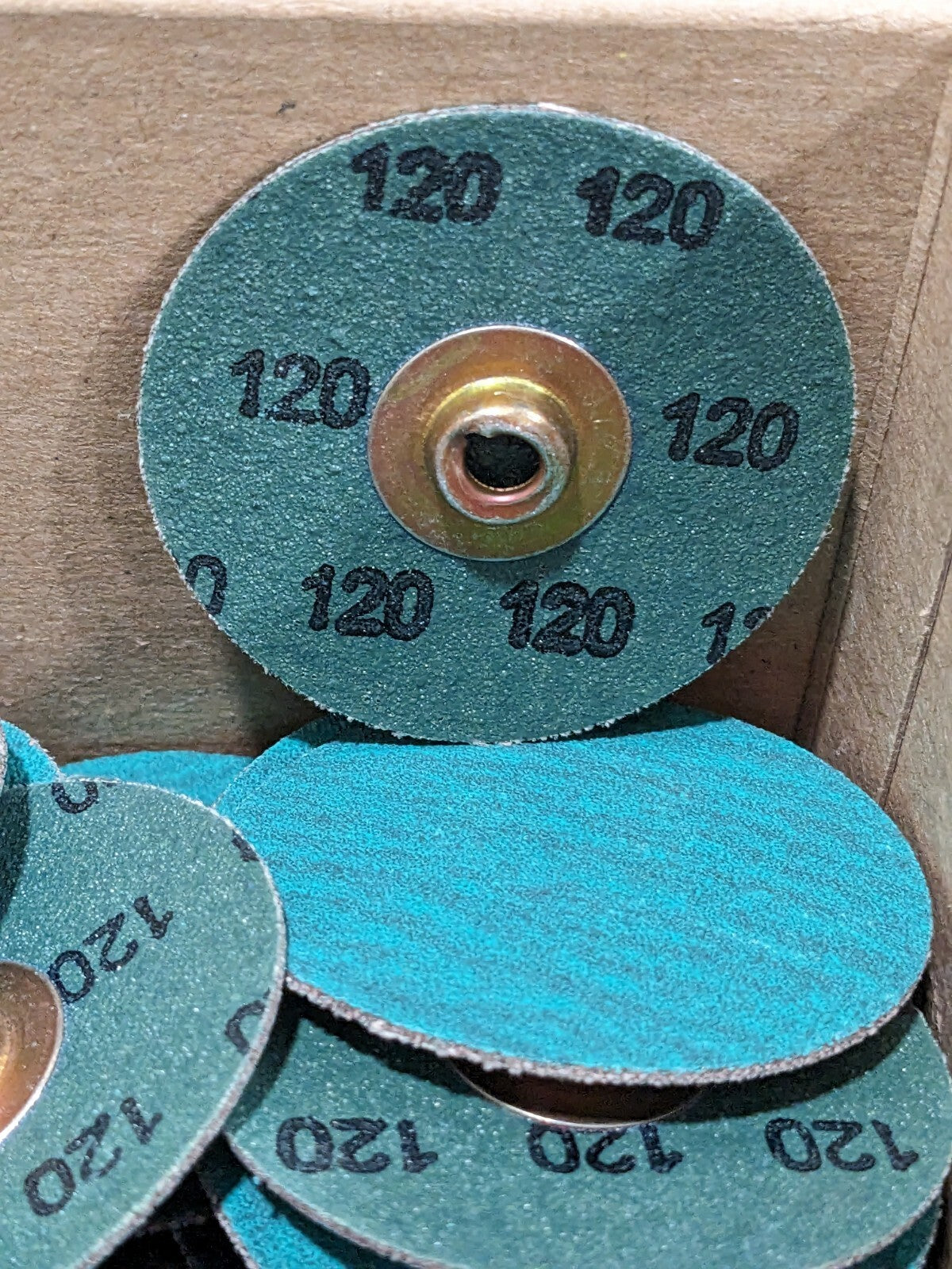 SA Quick-Change Disc: TSM, 2" Dia, 120G, Zirconia Alumina, Coated Qty 50 528428