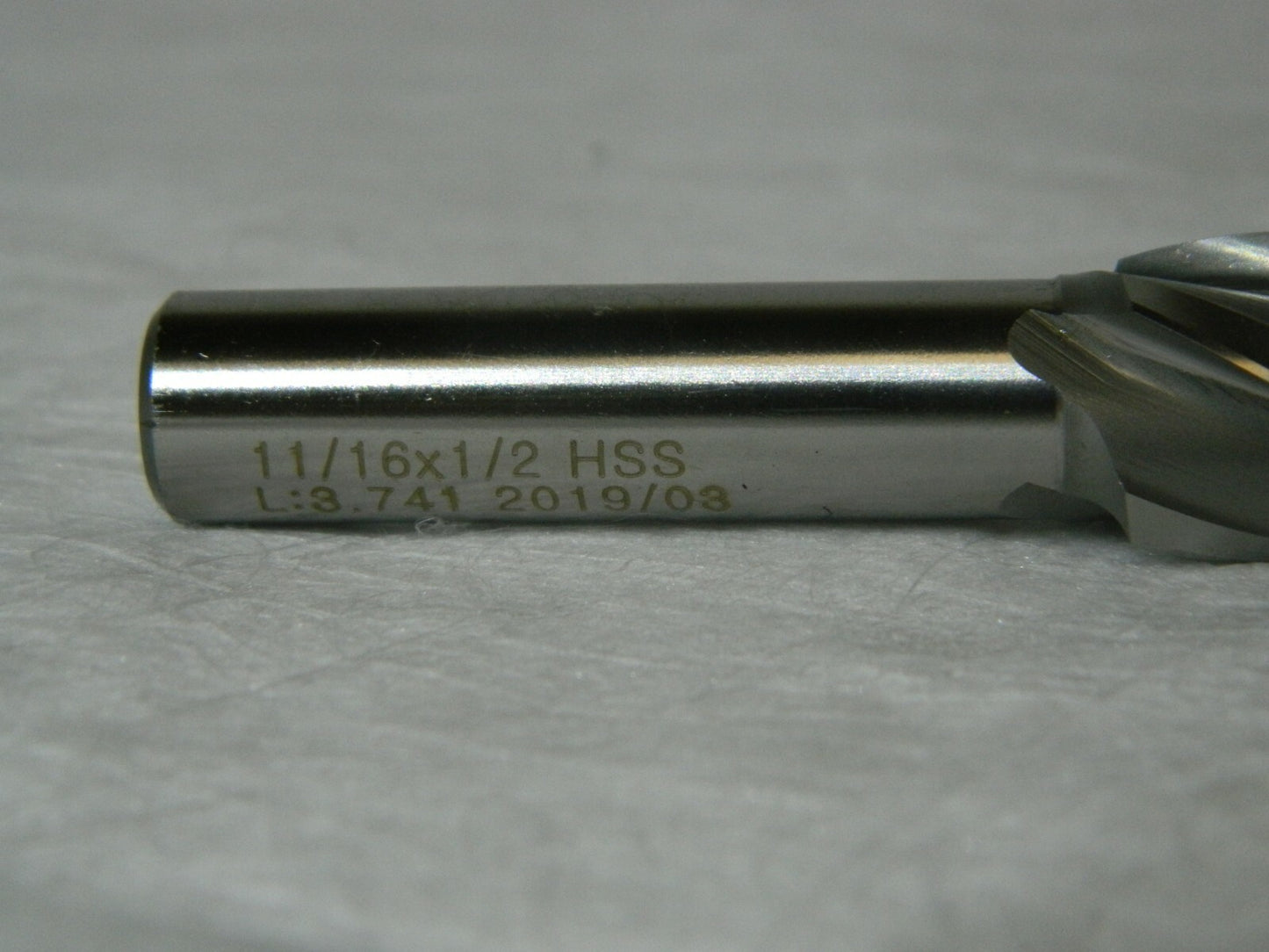 HSS Sq End Mill 11/16" 1-5/8" LOC 1/2" Shank Diam 3-5/8" OAL 4 FL 27611