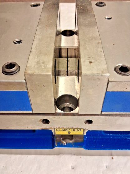 Kurt Self-Centering Vise 8.0000" Max Jaw Opening SCD640