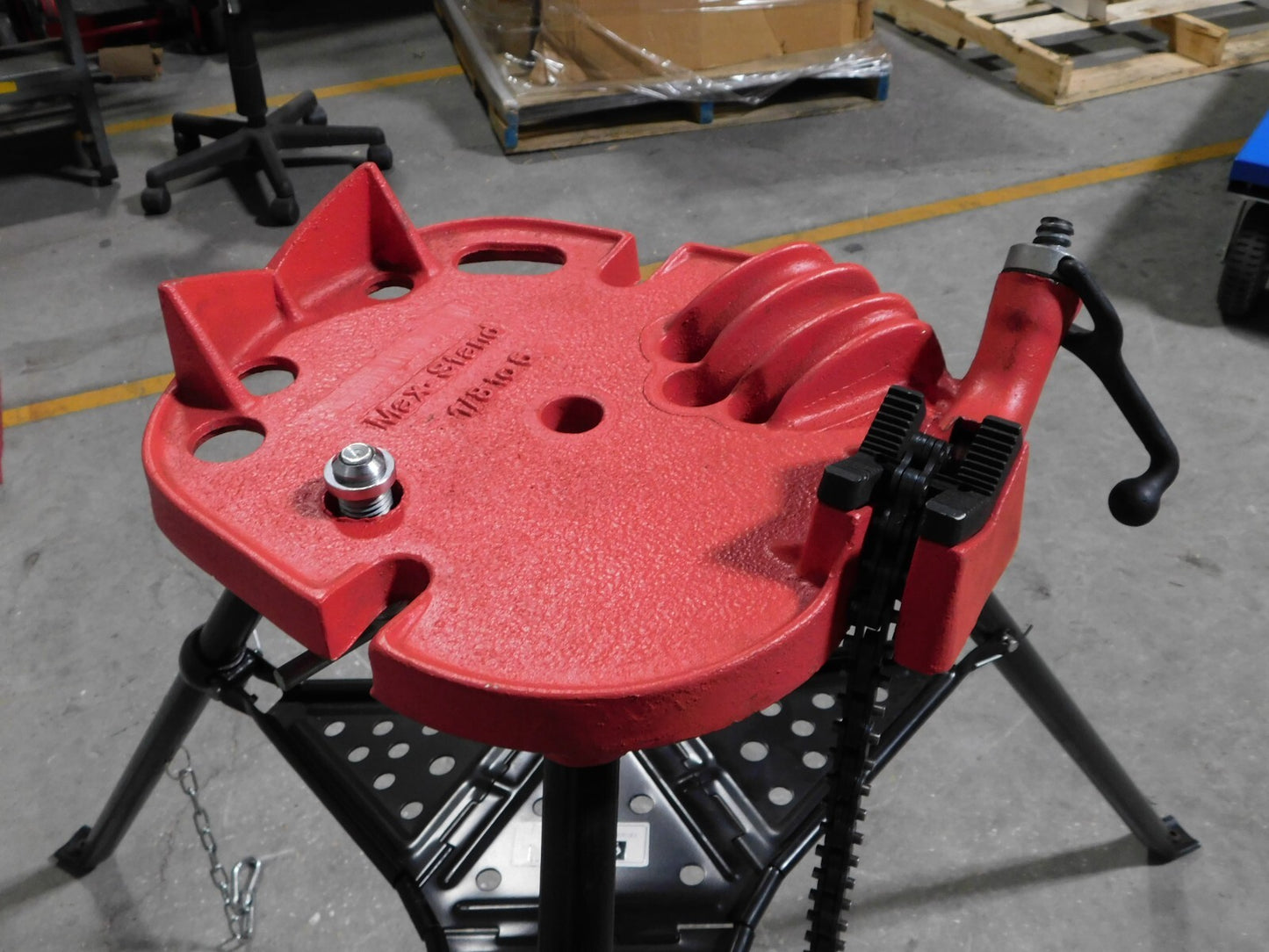 Portable Tristand Chain Vise 1/8" to 6" Pipe Cap CBTX083