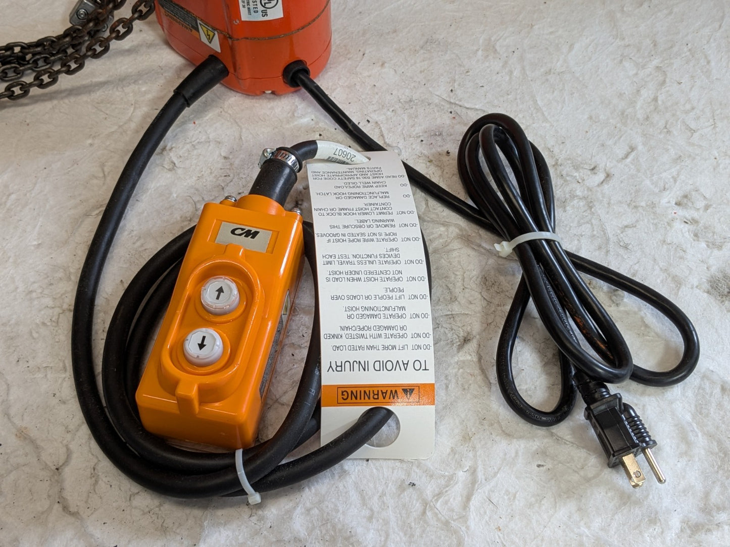 CM Shopstar Electric Chain Hoist 1/2 Ton Capacity 10 Ft Max. Lift 115v 2110