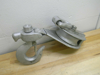 Swivel Hook and Latch for 1" Diam. Fibrous Rope 4800 lb. Capacity