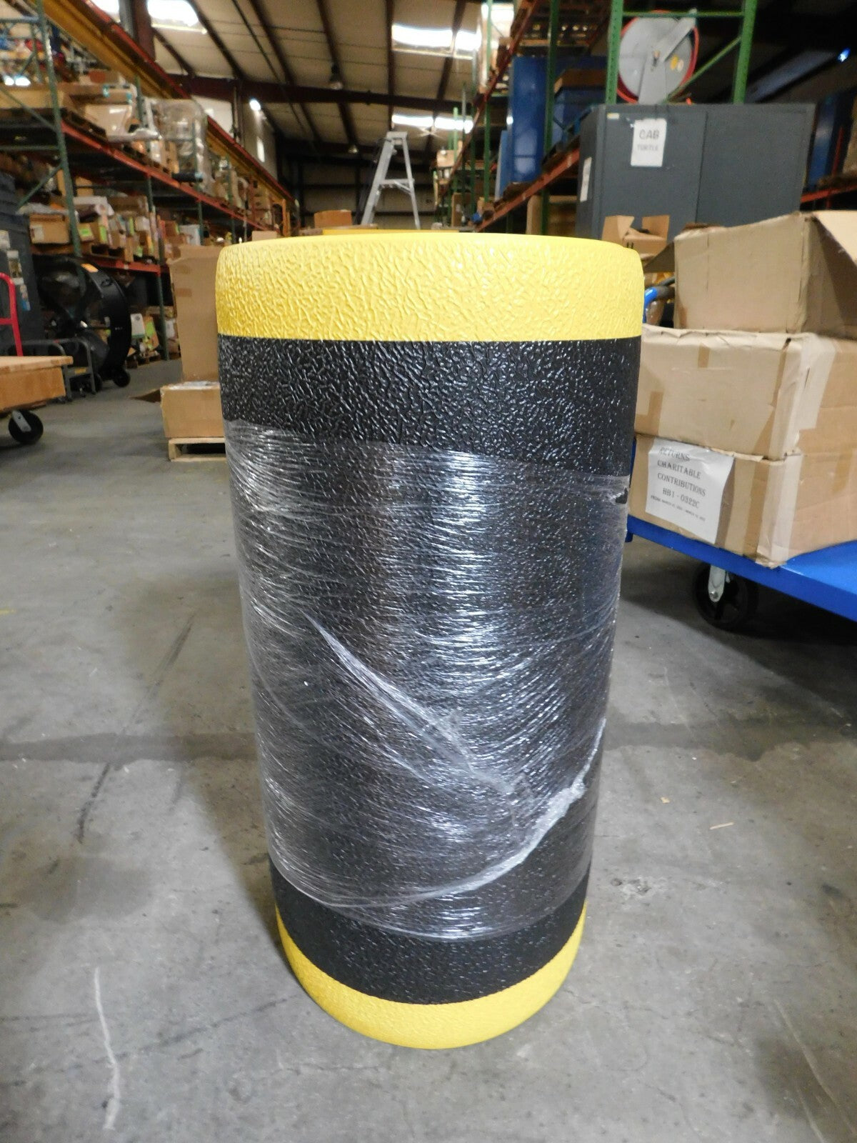 Pro-Safe Dry Environment Anti-Fatigue Mat 60' L x 3' W x 3/8" T 1926309033X60