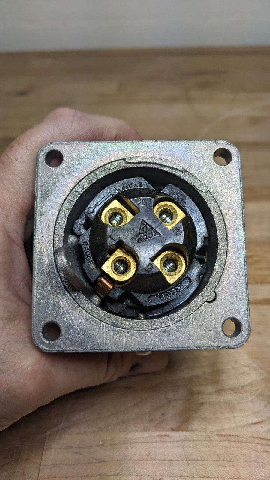 Russellstoll T &amp; B 3314 Receptacle w/ Junction Box &amp; Cap 30A 3W4P 480VAC
