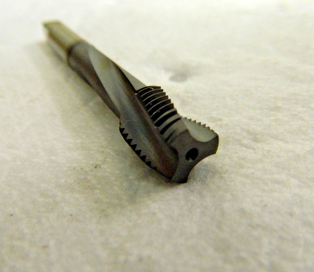 Kennametal Slow Spiral Flute Tap 7/16-20 UNF H3 3FL Vanadium HSS #4131098