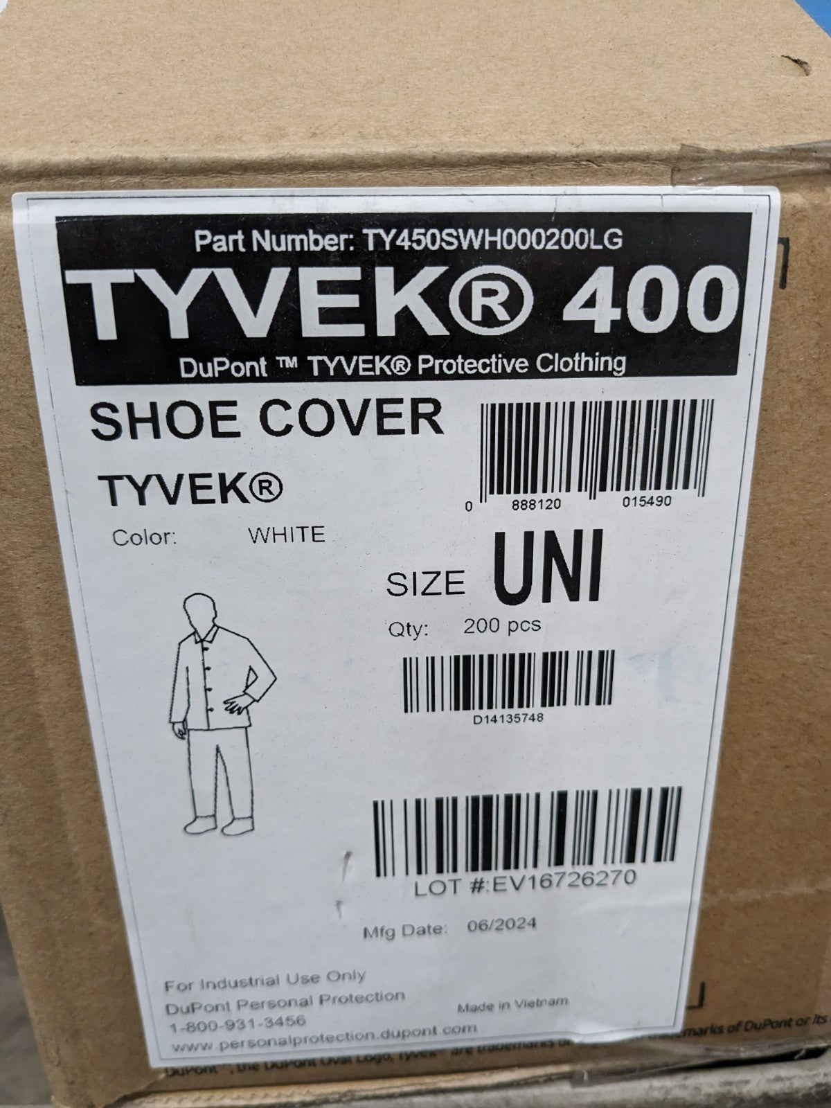 DUPONT Shoe Cover Non Chemical-Resistant, Tyvek, White Qty 200 TY450SWH000200LG