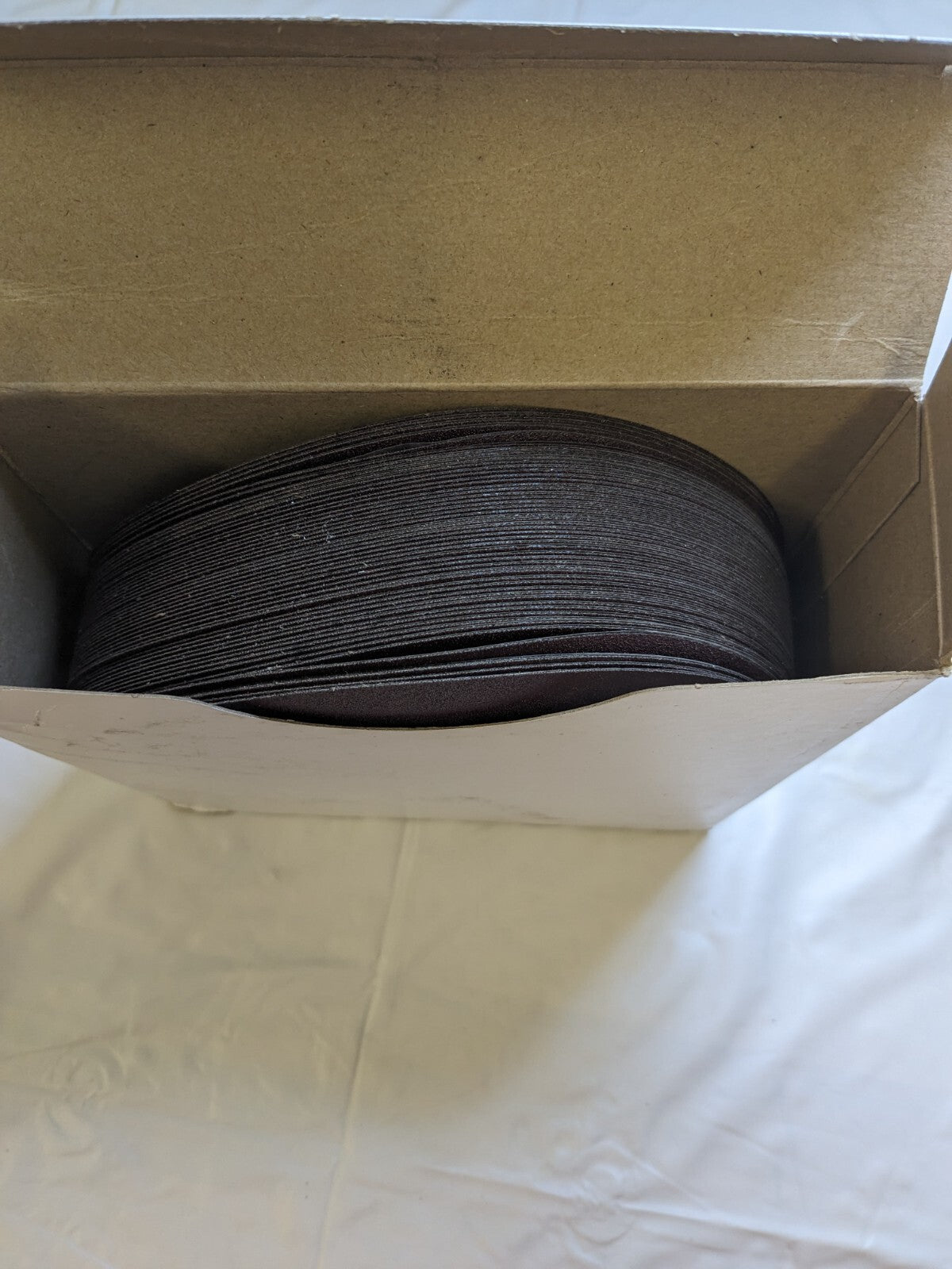 3M PSA Disc: 8″ Disc Dia, 100 Grit, Aluminum Oxide 50pk 7010361779