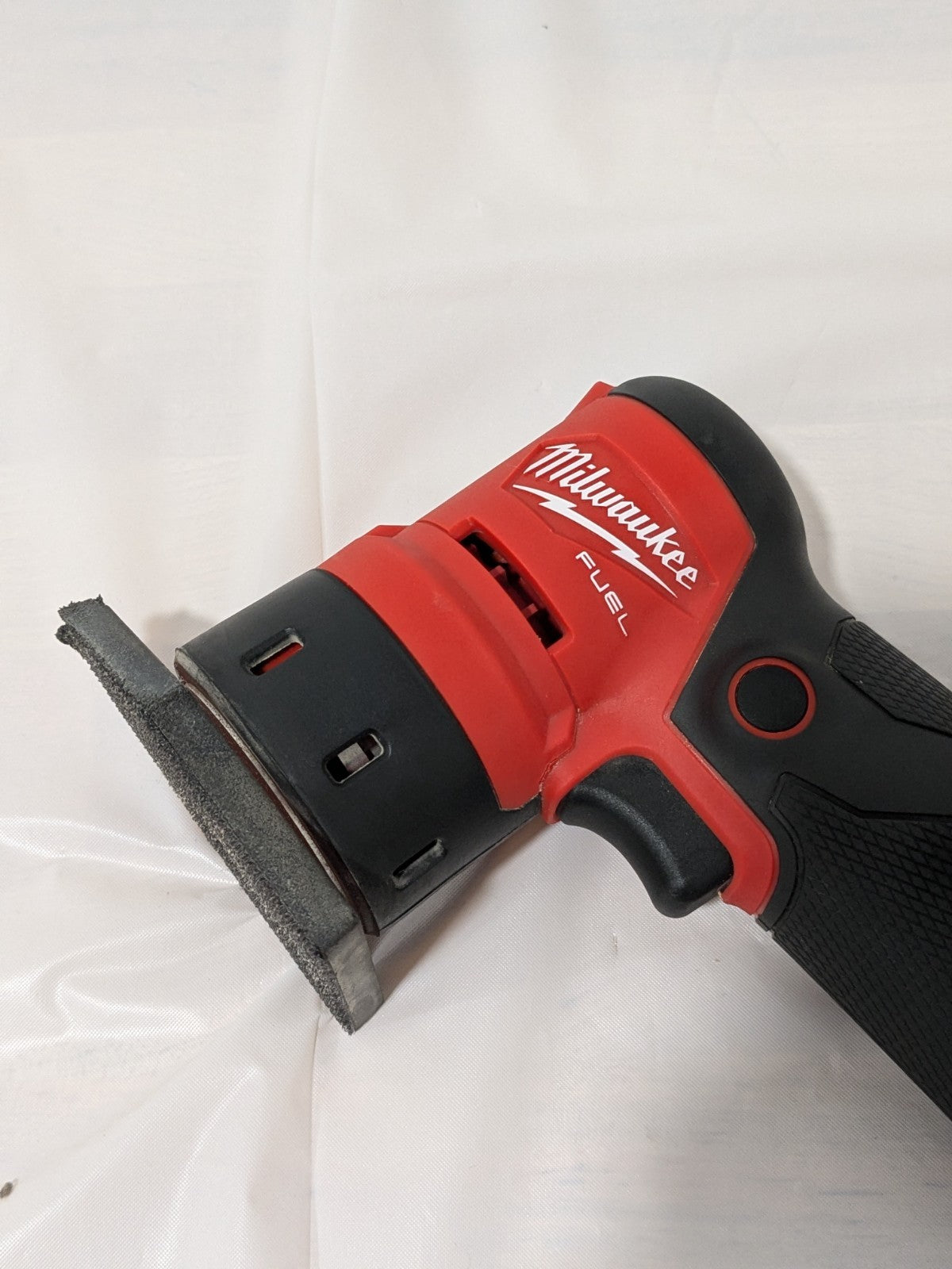 Milwaukee Tool M12 FUEL Orbital Detail Sander 2531-20 TOOL ONLY