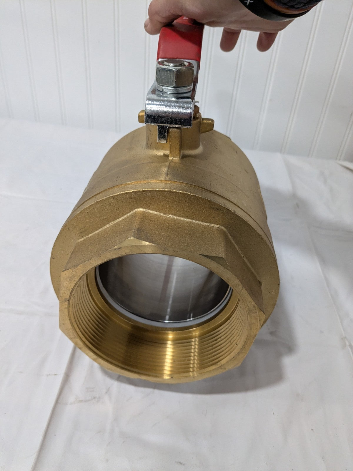 Full Port Manual Ball Valve: 4" Pipe, Full Port FNPT x FNPT TXN400