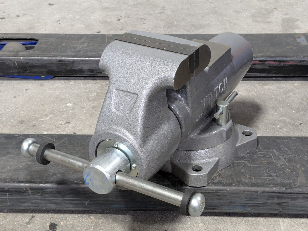 Wilton Round Channel Machinist Vise w/ Swivel Base 5" Jaw Width 8" Ope