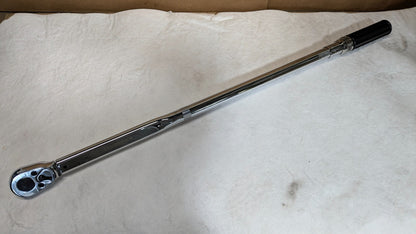 GEARWRENCH  3/4" Drive Racheting Torque Wrench  100-600 ft/lbs.  85065M