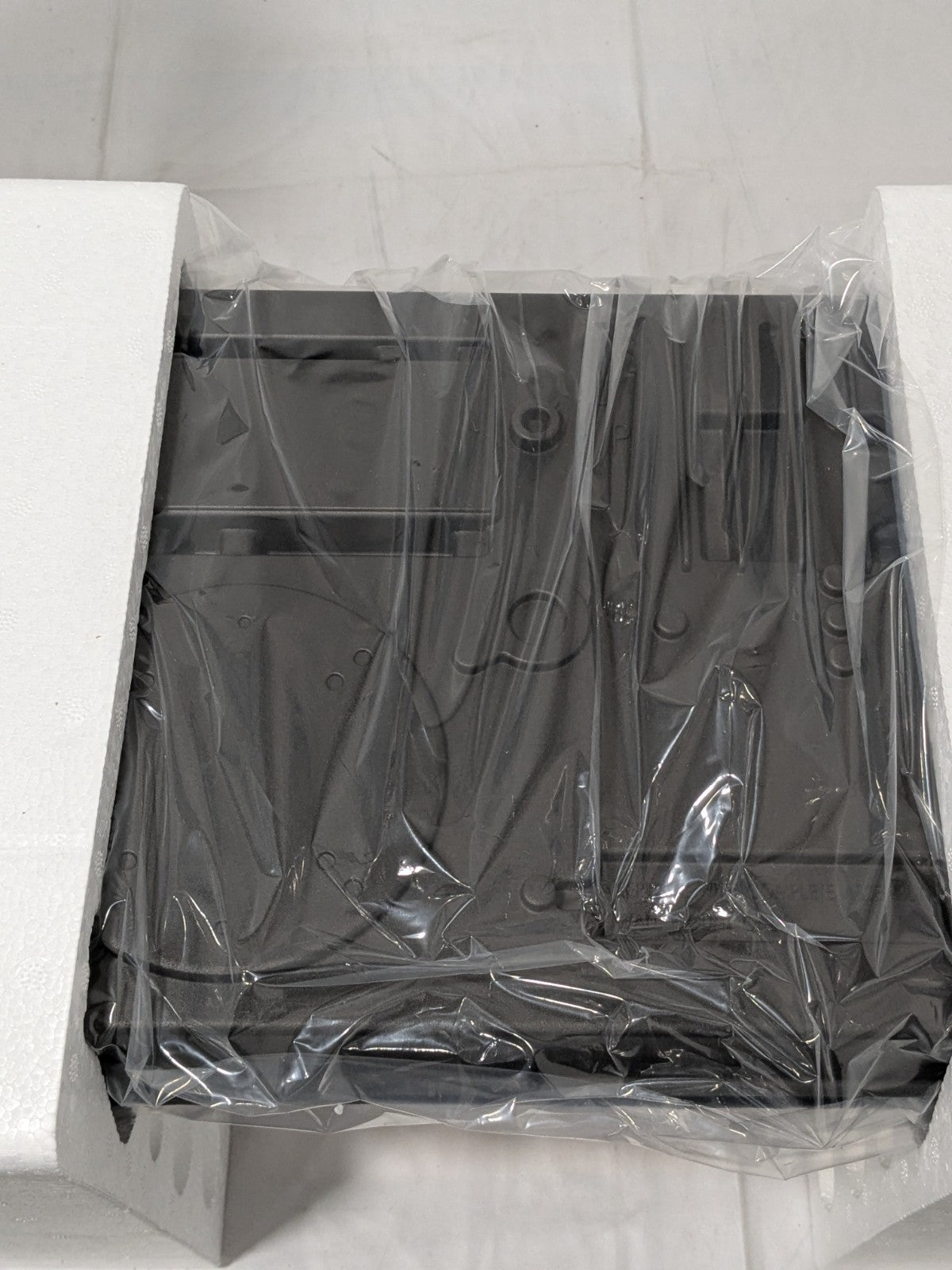 Sylvania LEDVANCE Wall Pack 30W 4000K Bronze WALPAK2N/030UNV740/NC/BZ