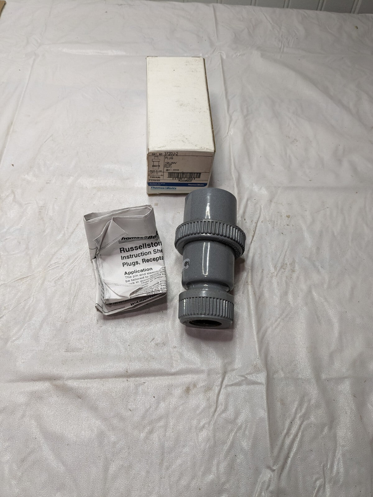 Thomas & Betts Male Connector 15A 250V 2W3P FS/FD 3720U-2