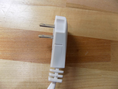 Lutron Maestro Three Receptacle Wireless Lamp Dimming Module MRF2-3PD-3-WH