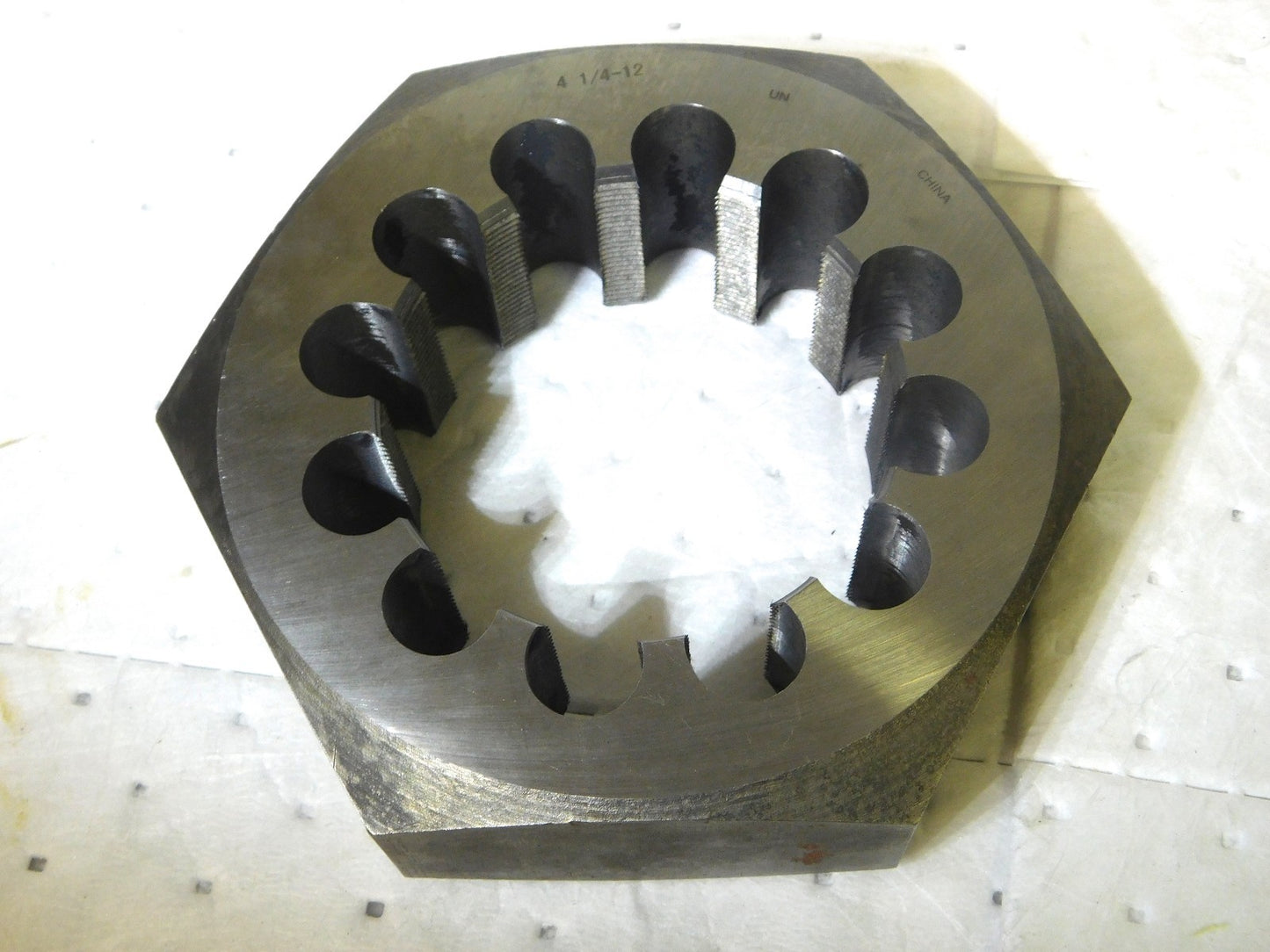 Interstate Hex Rethreading Die 7 Dia 4-1/4-12 UN RH 2-3/8 Thickness 365-4125