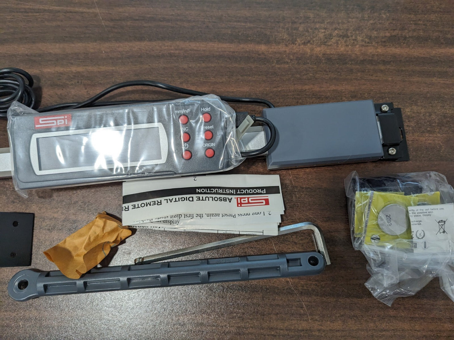 SPI Horizontal & Vertical Electronic Linear Scale: 0 to 12″ 15-977-2