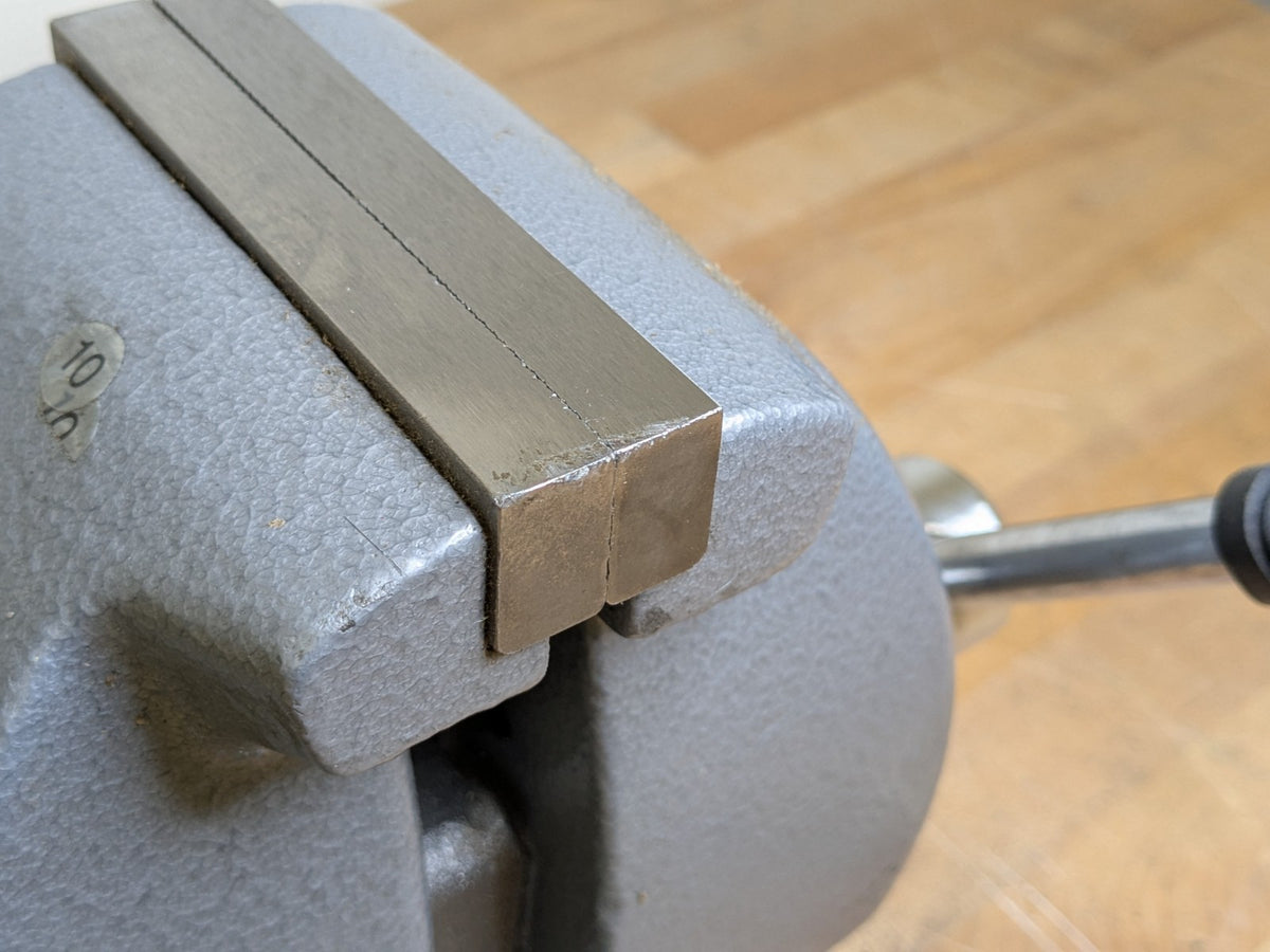 Wilton Mechanics Bench Vise w/ Swivel Base 4" Jaw Width 4-1/2" Opening