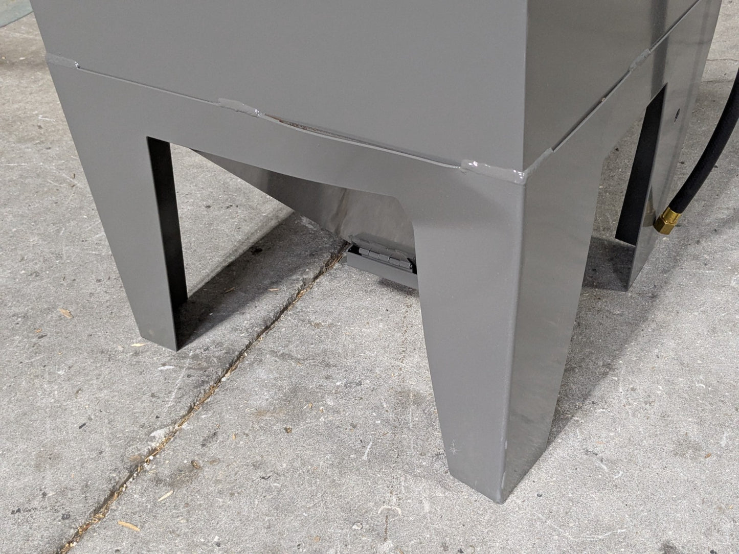 Econoline Mini Benchtop Blast Cabinet 18" x 16" x 16" Workspace SCRATCH N DENT