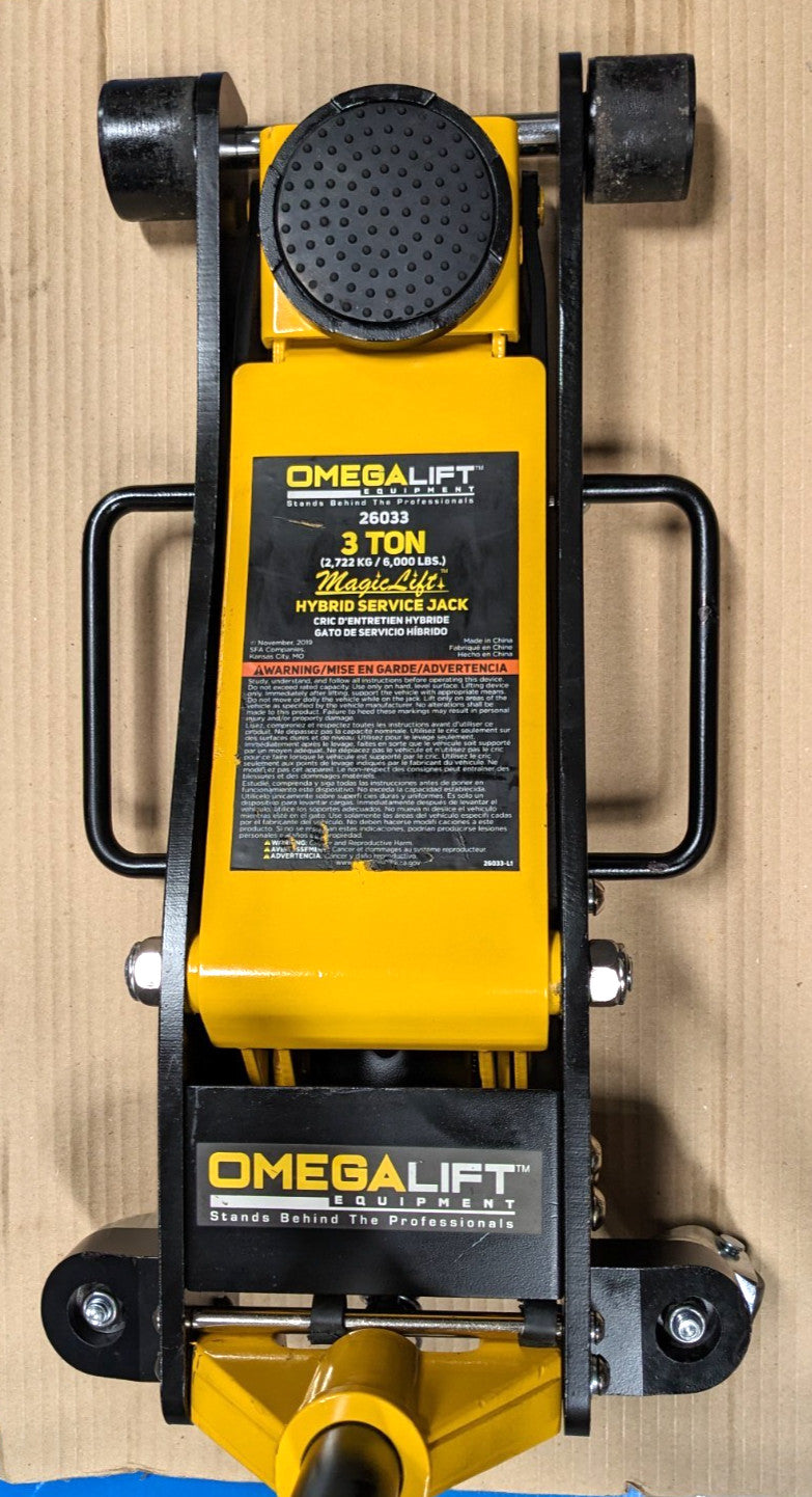 OMEGA LIFT EQUIPMENT 3 Ton  Service Floor Jack  3-7/8" - 18-15/16"  26033