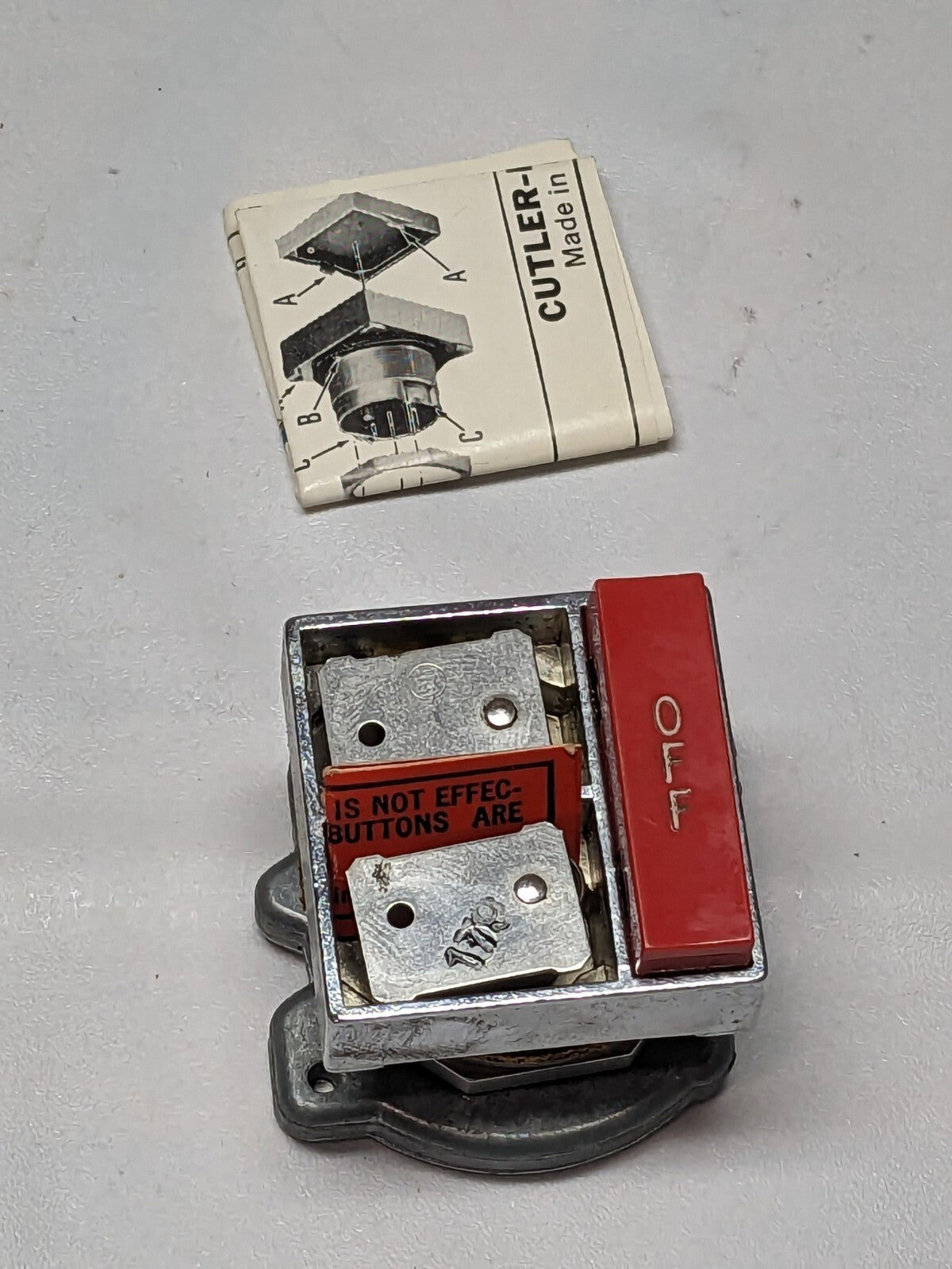 Cutler Hammer Compact Pushbutton E30AG