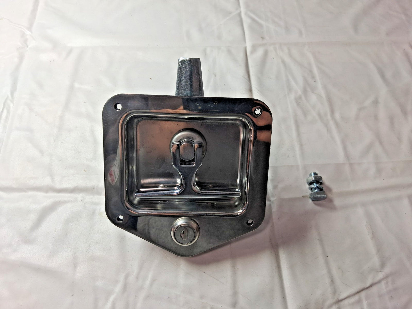 Buyers Products Stainless Steel Single Point T-Handle Latch L8815