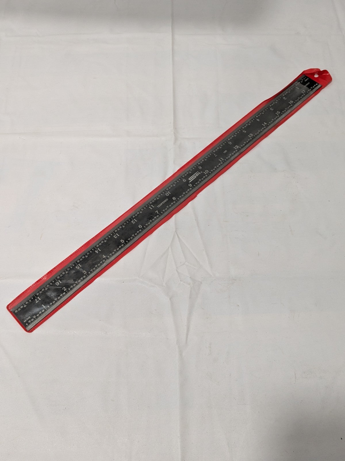 SPI Steel Rule: 18" OAL, 16R Graduation, Rigid, 1-1/8" OAW 13-903-0