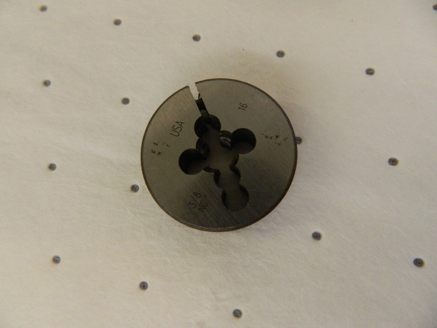 TITAN USA Round Die: 3/8-16, 1-1/2" OD, Carbon Steel TE80143