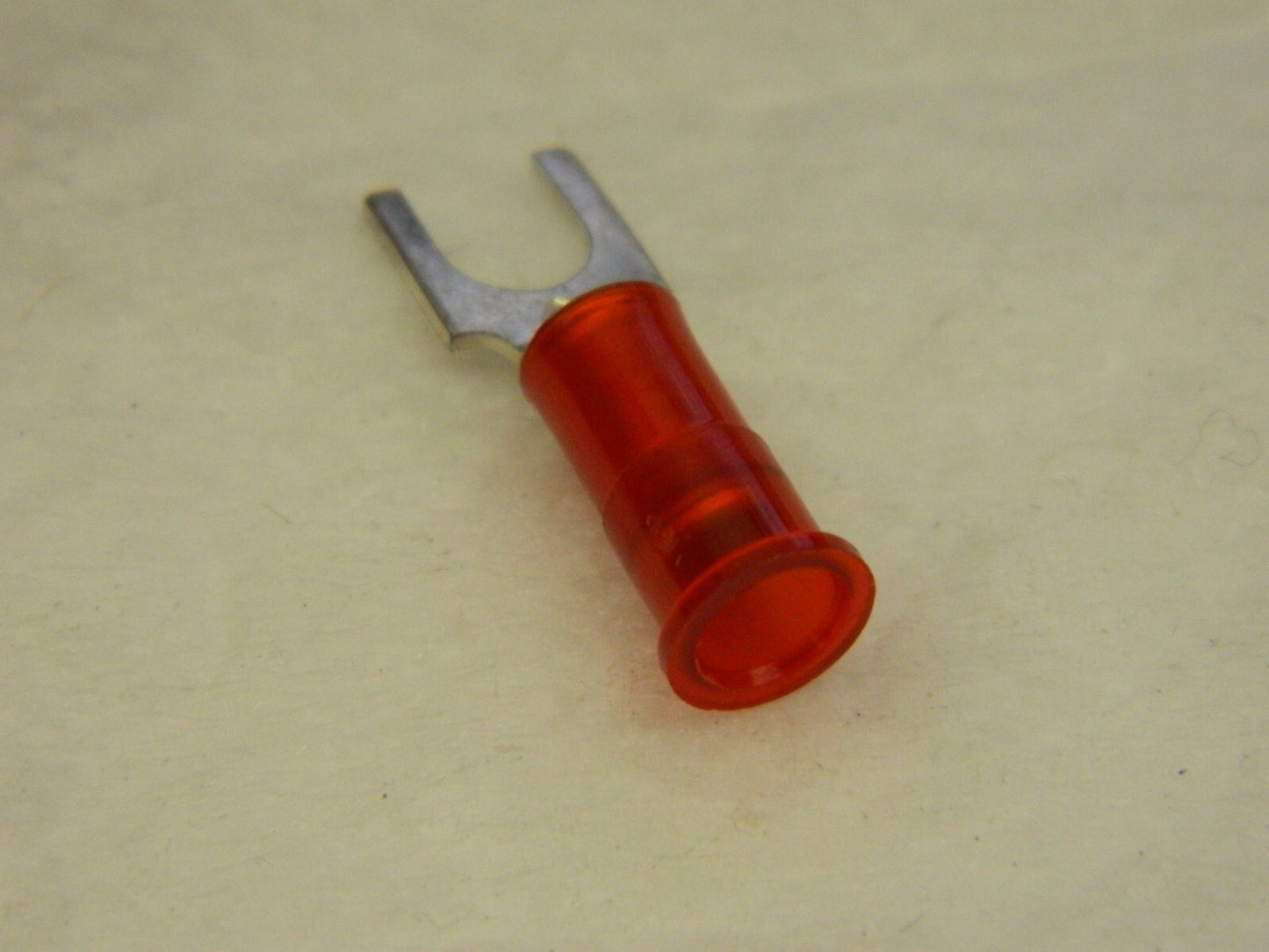 3M ForkTerminal 100pk Red Nylon #8 Stud Size 22 AWG  18 AWG MNG18-8FLX