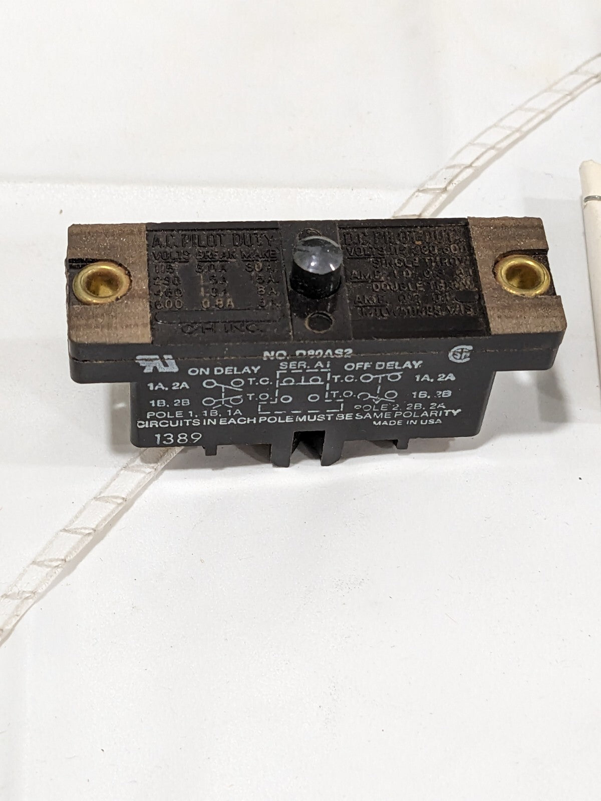 Cutler Hammer Unit Switch For PN & PNI Pneumatic Timers V3-RW D80AS2