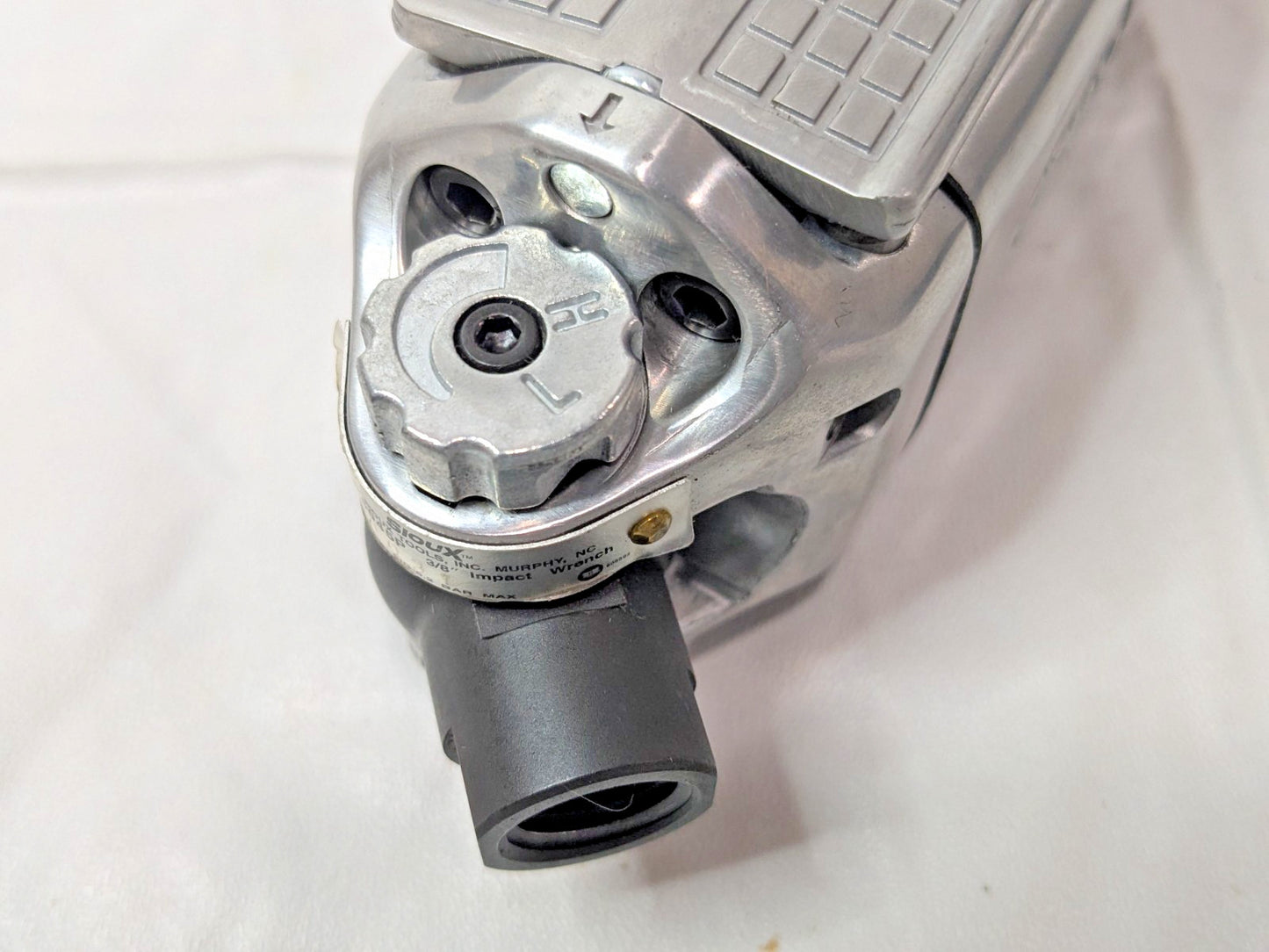 Sioux Tools Air Impact Wrench 3/8" Drive 9500 RPM 175 Ft/Lb 5045P