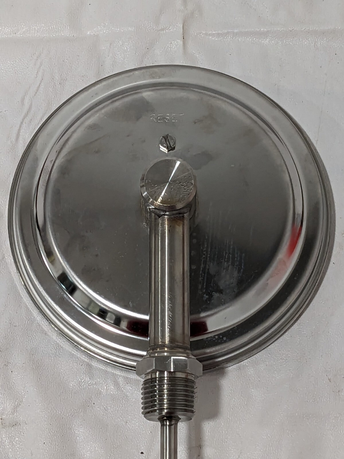 WIKA Bimetal Dial Thermometer: 0 to 200 ° F, 6" Stem Length 51060A005G4