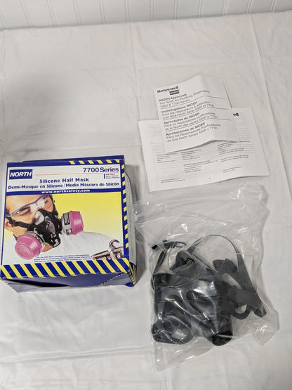 North Half Facepiece Respirator: Silicone, Threaded, Size Large 770030L