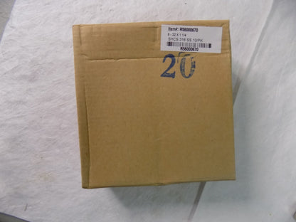 Professional Socket Cap Screw 8-32 UNC 1-1/4" QTY 200  R56000670