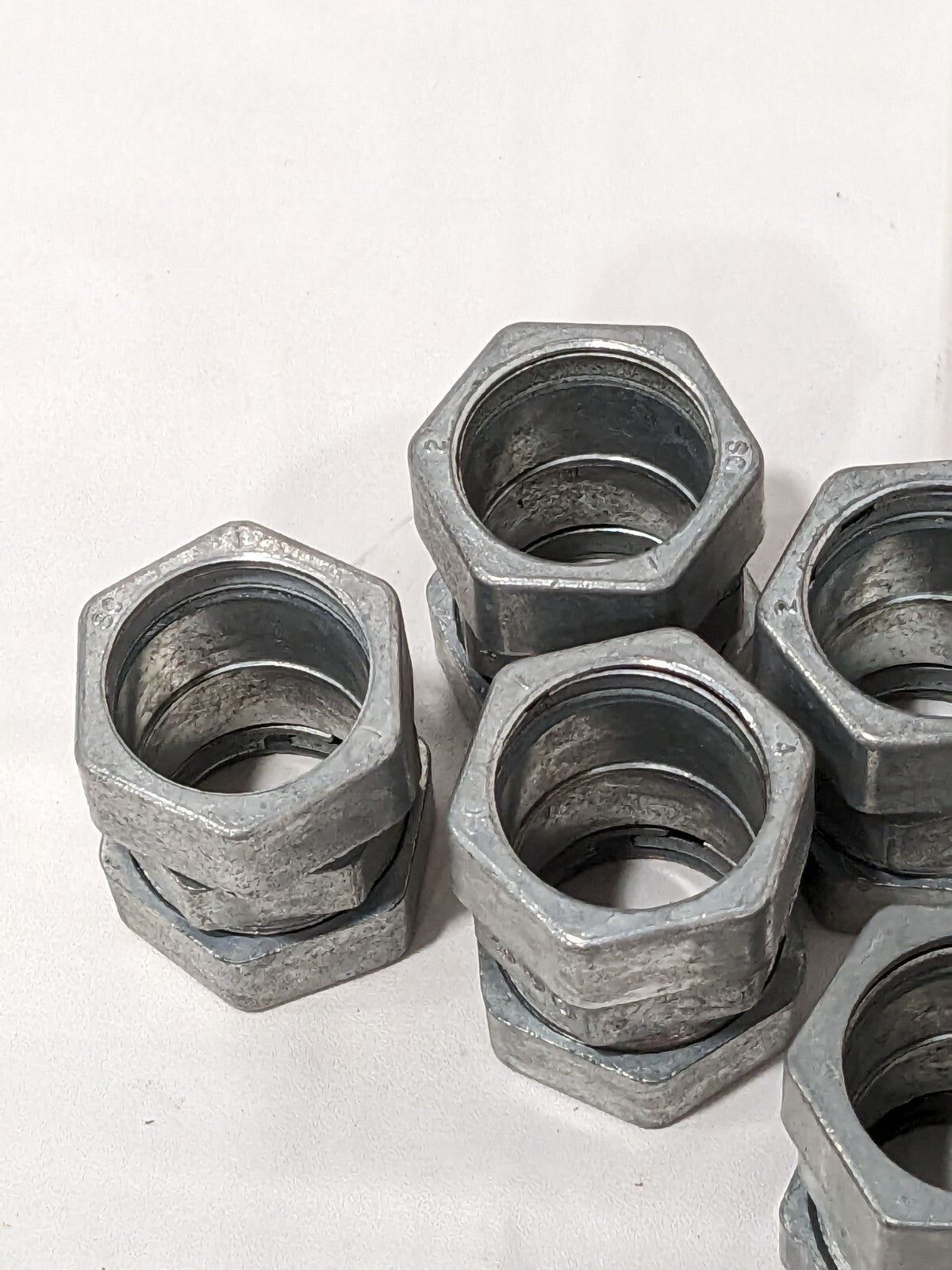 Thomas & Betts 1" Compression Coupling, Zinc Die Cast Qty 5 TK-213