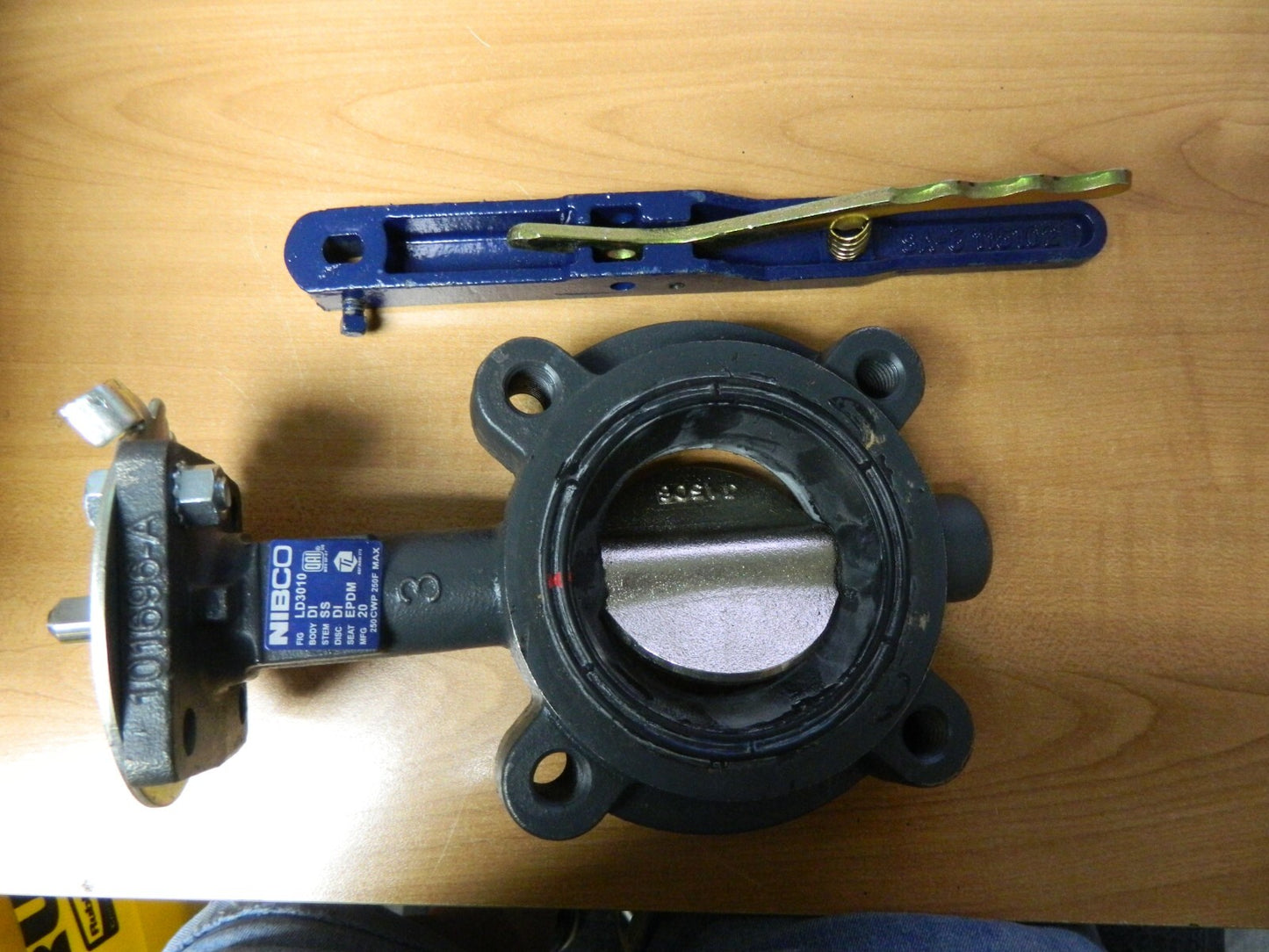 NIBCO 3" Pipe, Lug Butterfly Valve  NLG200F Damaged