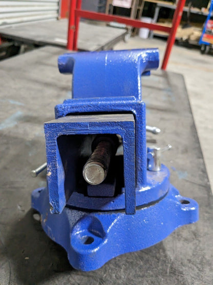 GIBRALTAR Vise:  Bench & Pipe Combination Swivel Vise