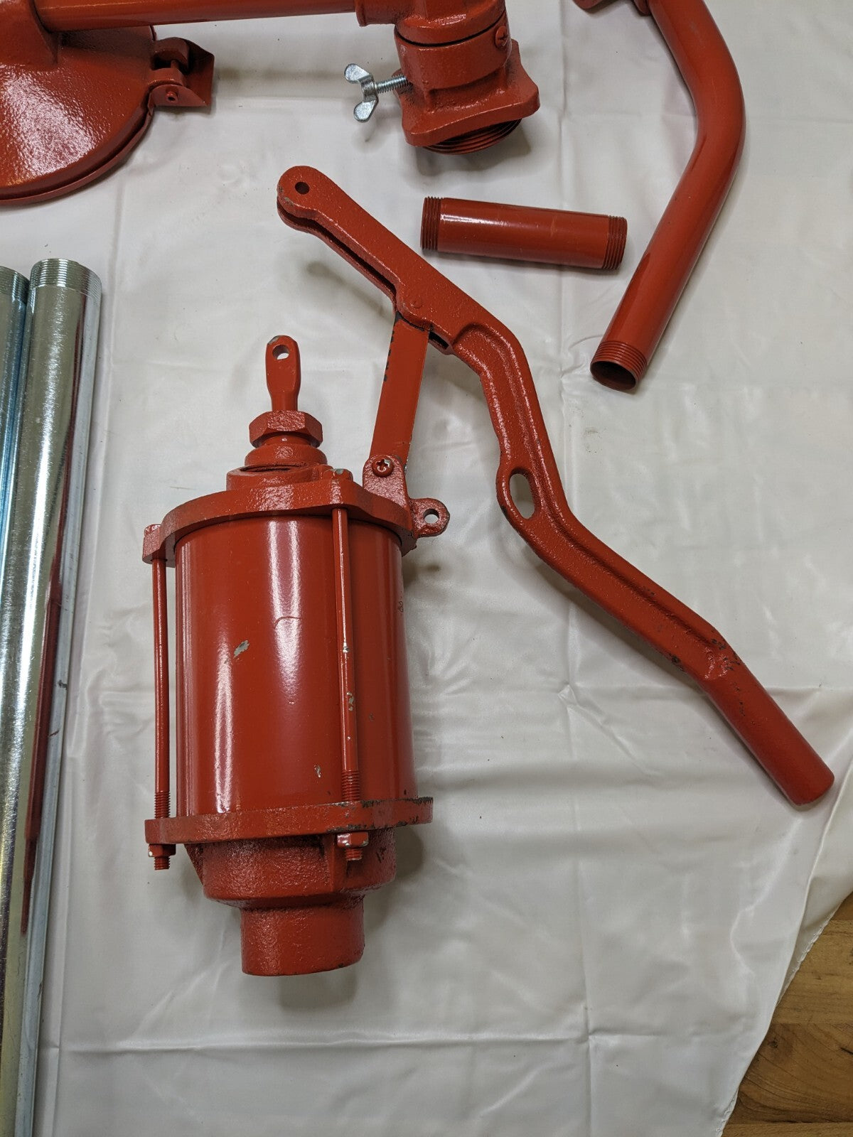 Wesco Cast Iron Hand Operated Lever Pump 16 oz per Stroke 272210