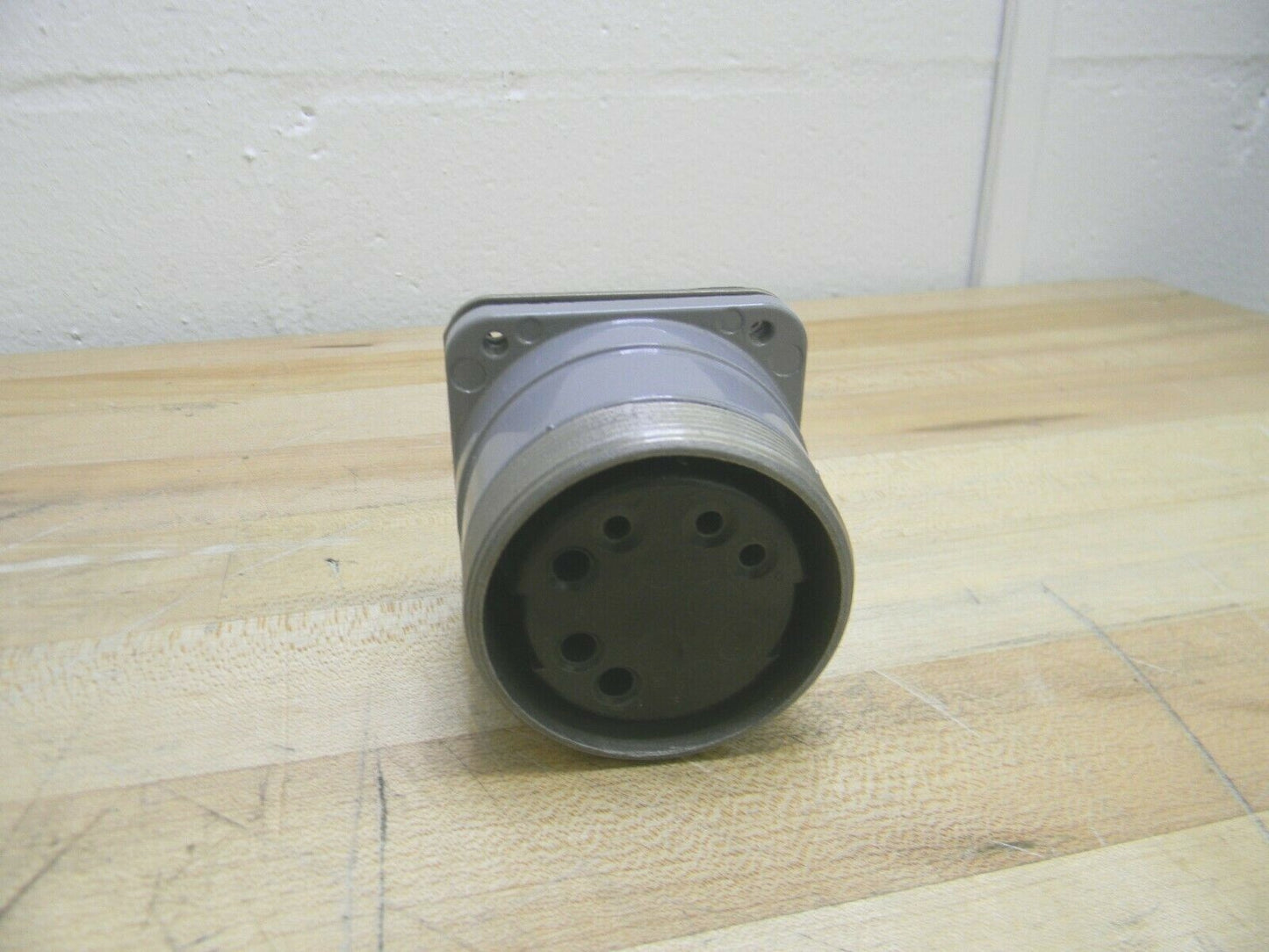 Russell Stoll Control Circuit Female Connector 600VAC 250VDC 5P 6W 20A SKWC6G