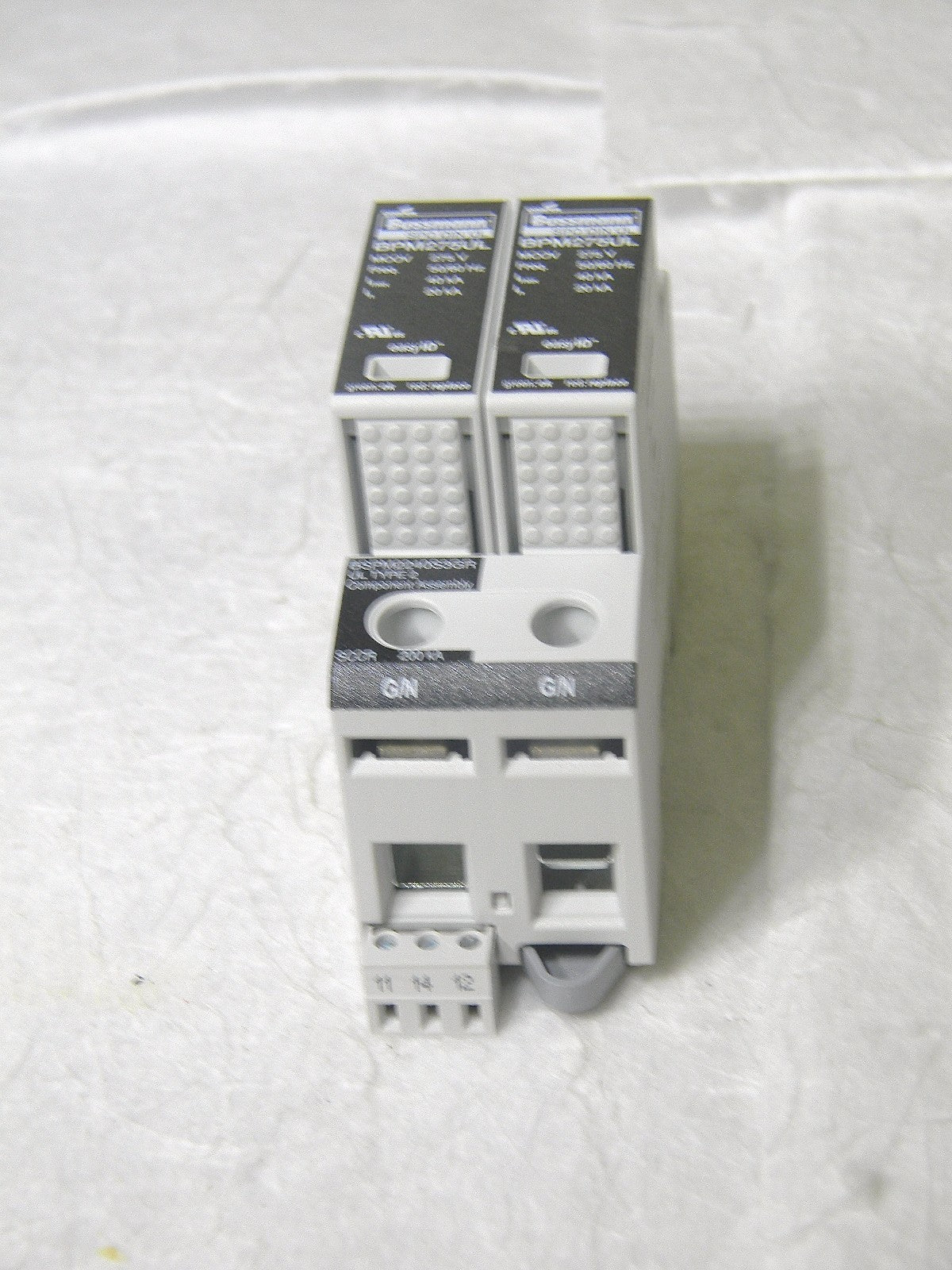 Cooper Bussmann SurgeProtection 1Phase 120/240V 3Wire 2 Pole 3.93L BSPM2240S3GR